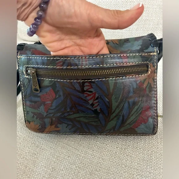 Patricia Nash EUC Liana crossbody bag in a floral print leather - Picture 10 of 16